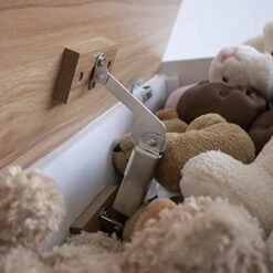 Humble Crew Expedition Hinged Toy Storage Chest With Lid, White & Natural Wood -Safavieh Furniture 41Dw6nkr9ZL