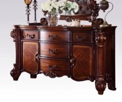 Acme Vendome Bedroom Set With King Bed, Nightstand, Dresser And Mirror -Safavieh Furniture 51LJLPxWgdL